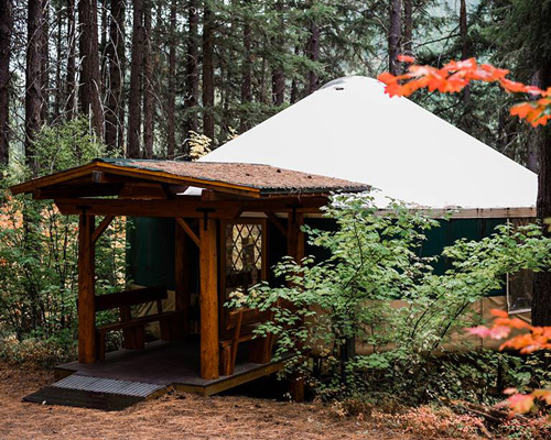 yurt building