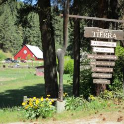 Tierra sign at entrance